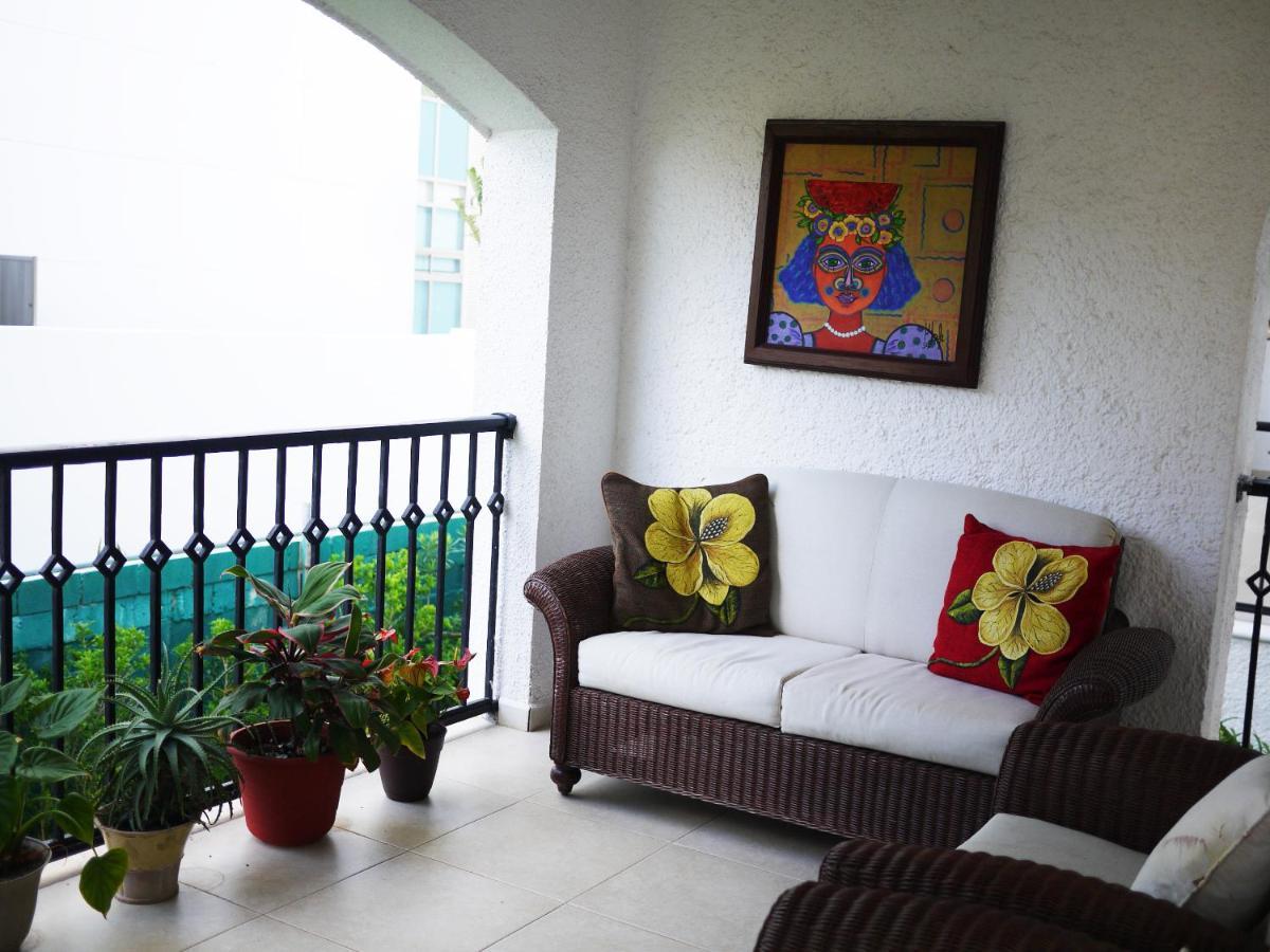Cancun Beachfront Condo מראה חיצוני תמונה