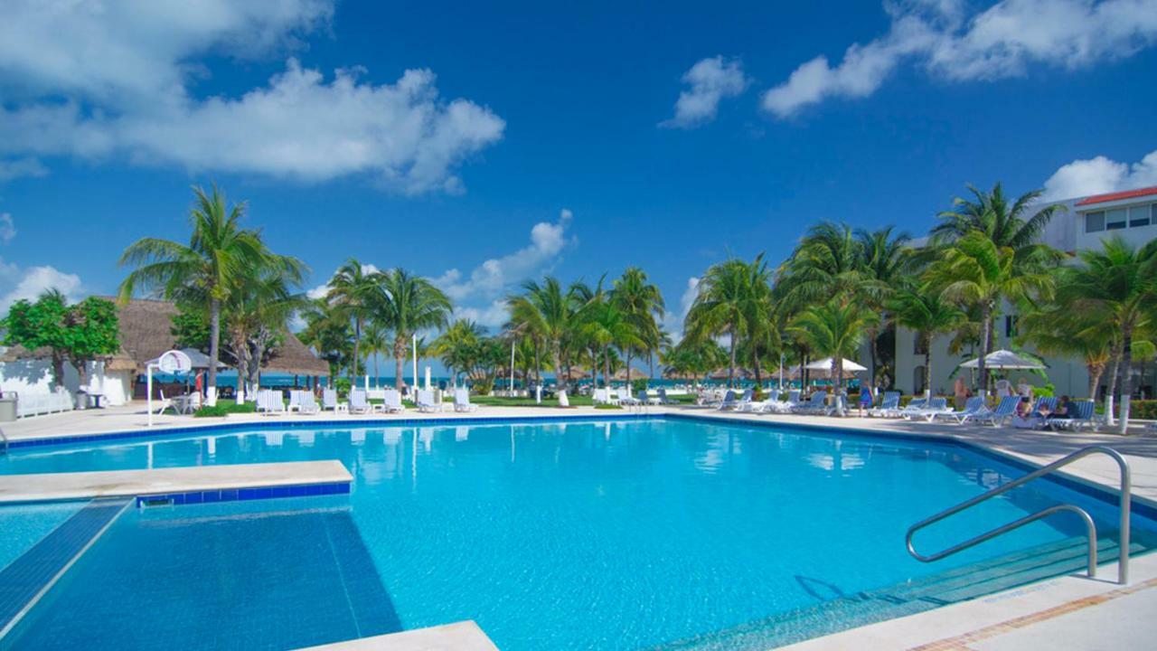 Cancun Beachfront Condo מראה חיצוני תמונה